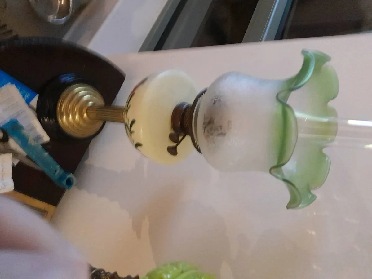 Old oil lamp orignal - Image 1