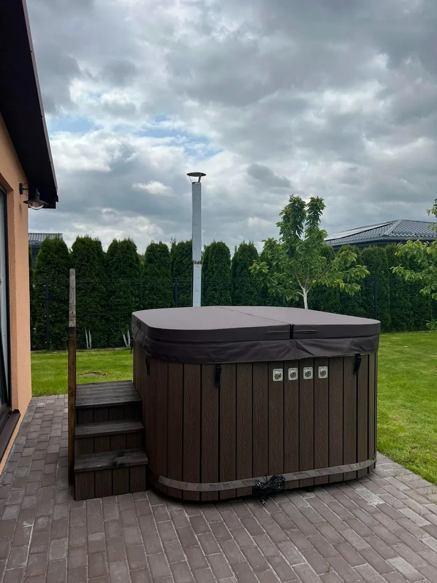 Square jaccuzis and Saunas - Image 3