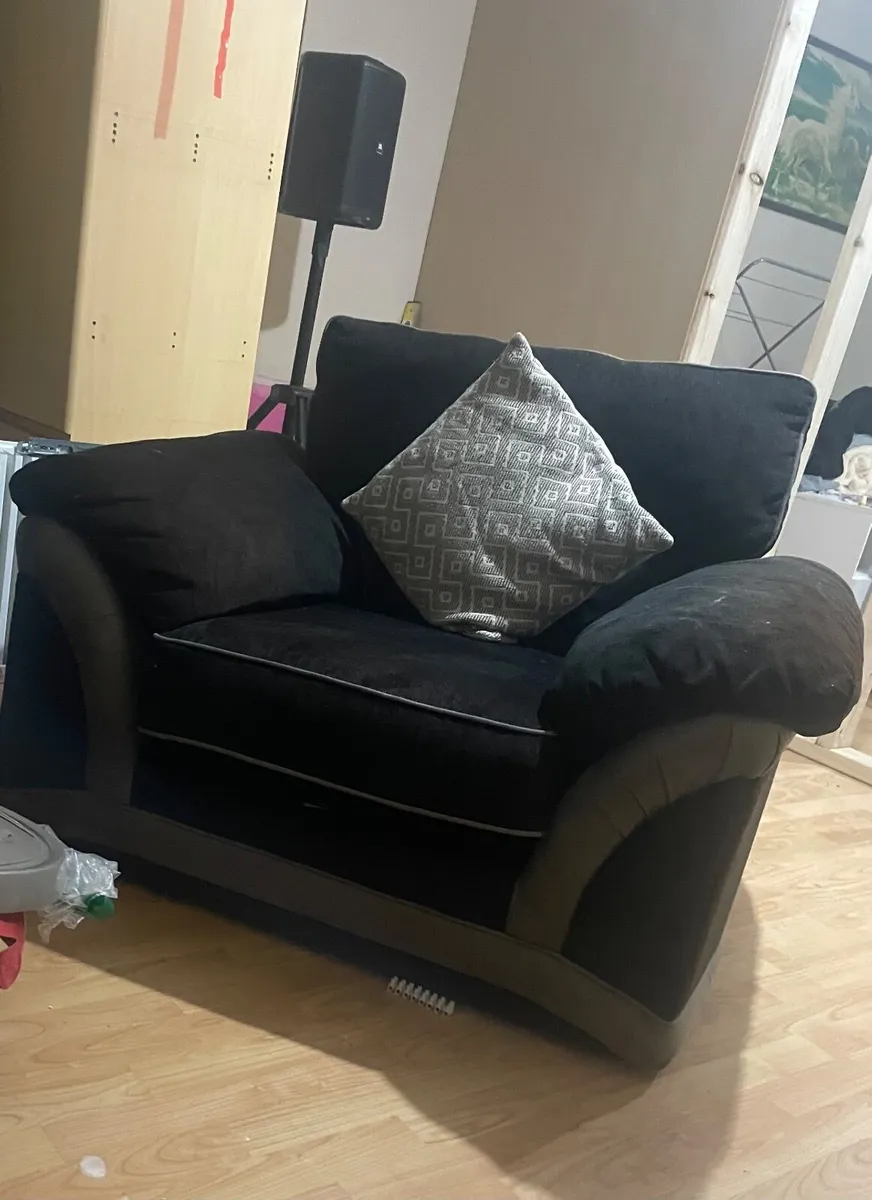 Corner suite, arm chair and cushions - Image 2