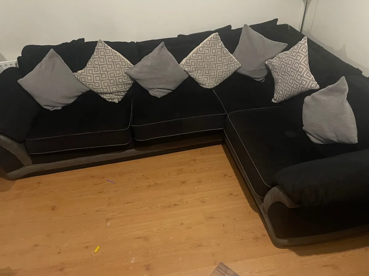 Corner suite, arm chair and cushions - Image 4