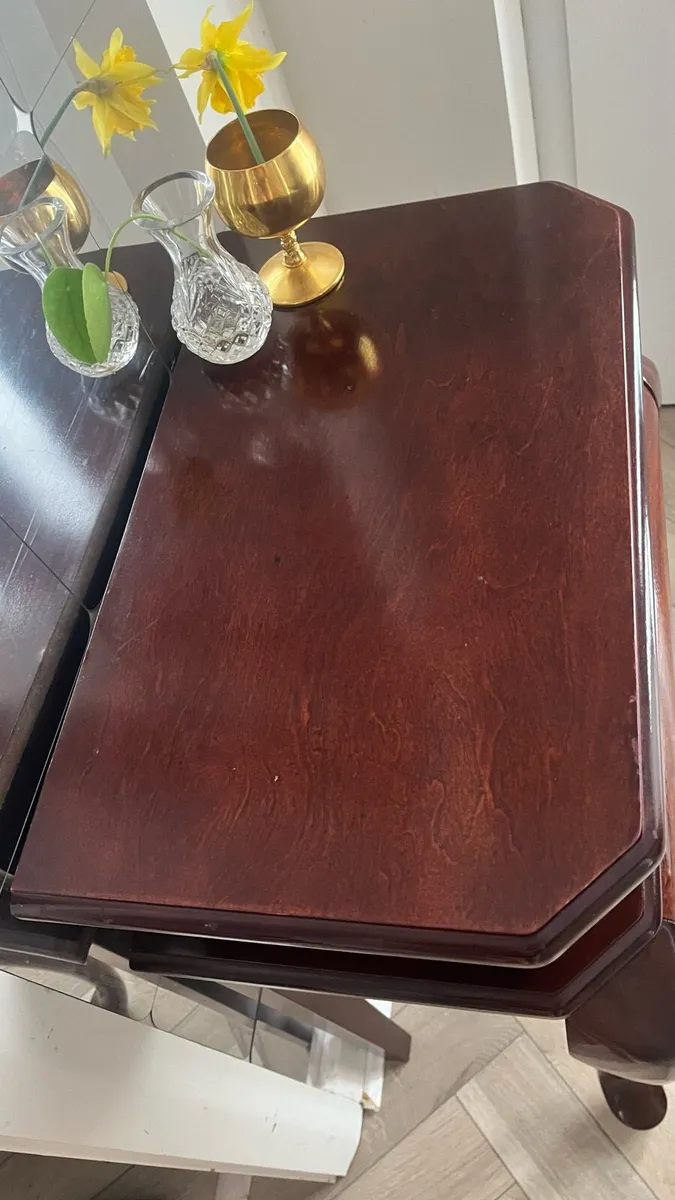 Vintage 1980s Queen Anne Style Side Table w/Drawer - Image 4