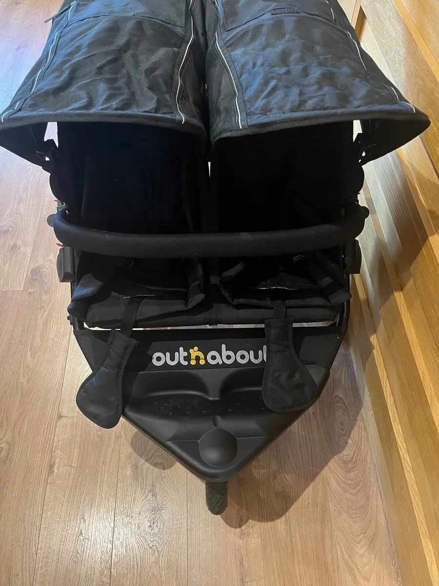 Out and about double buggy - Image 2