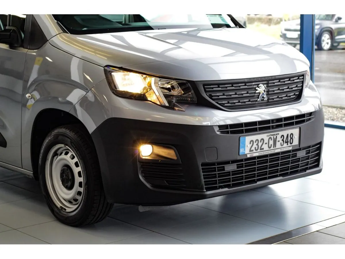 Peugeot Partner Professional Plus 1.5 HDI 100 3 SE - Image 4