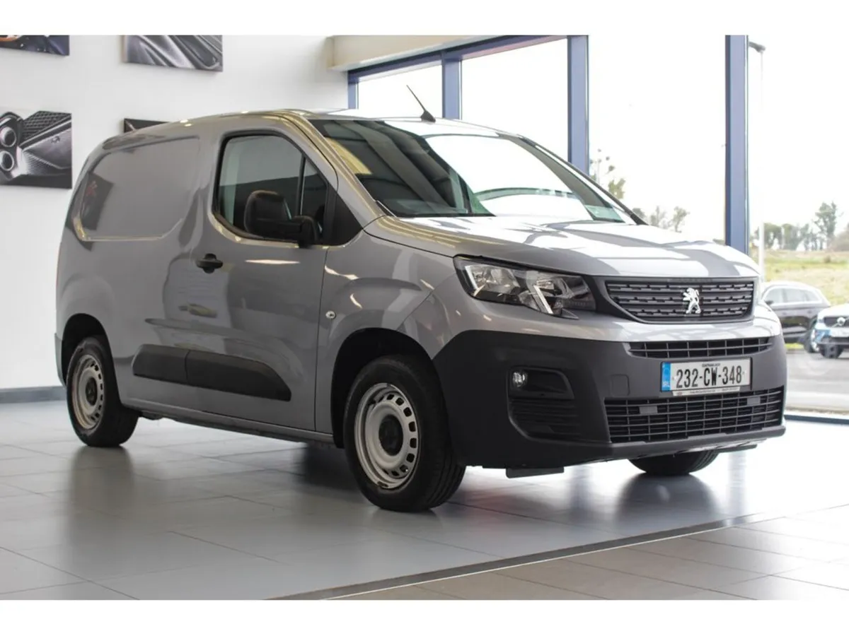 Peugeot Partner Professional Plus 1.5 HDI 100 3 SE - Image 3