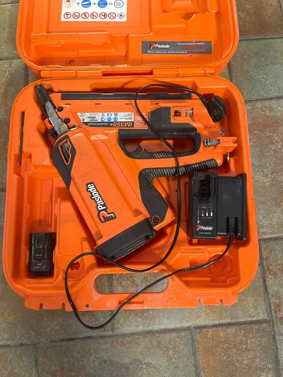 Paslode 1st fix nail gun im350+, recently serviced - Image 1