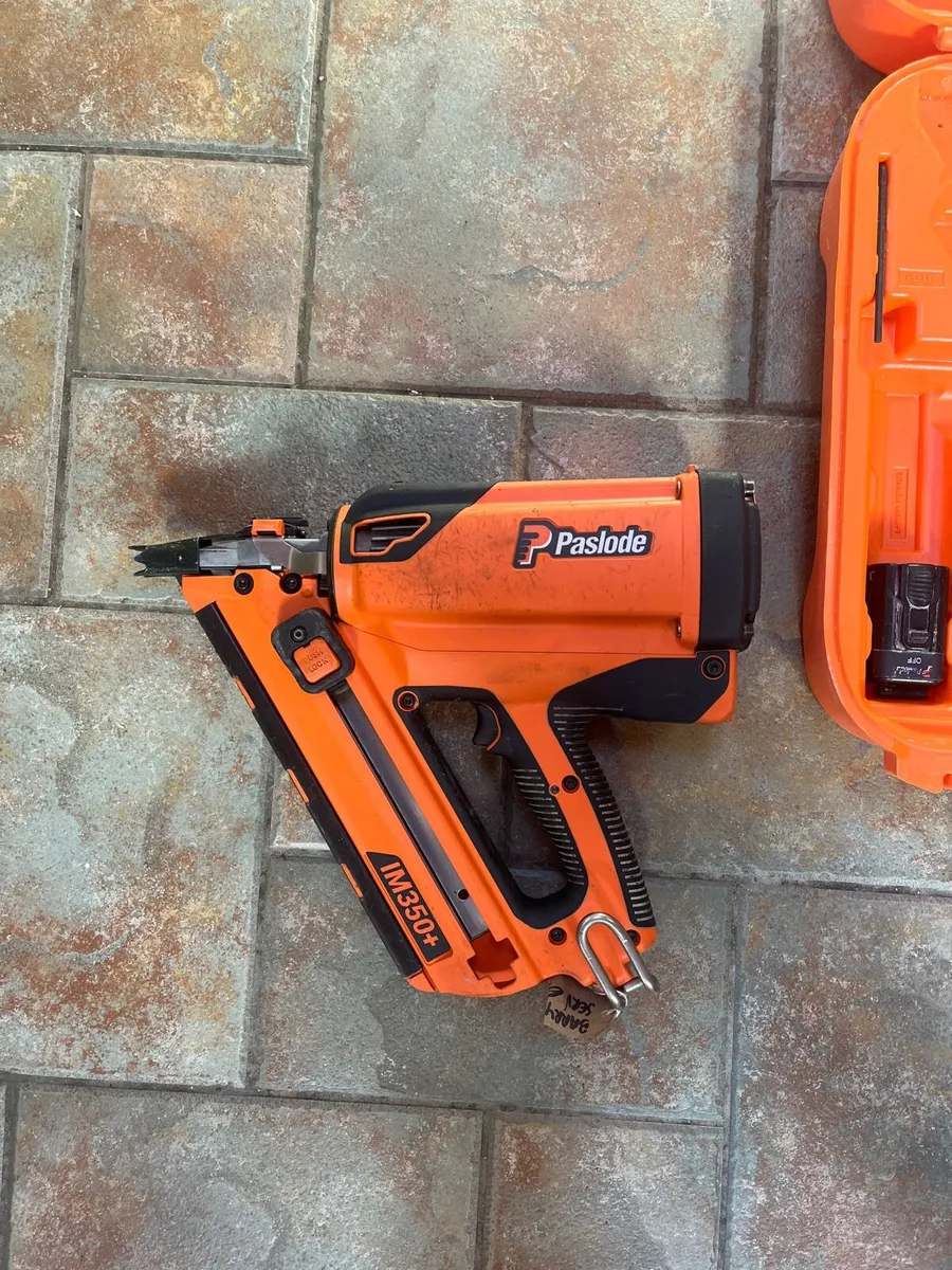 Paslode 1st fix nail gun im350+, recently serviced - Image 2