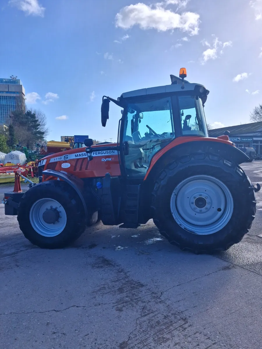 Massey Ferguson 7718 - Image 3