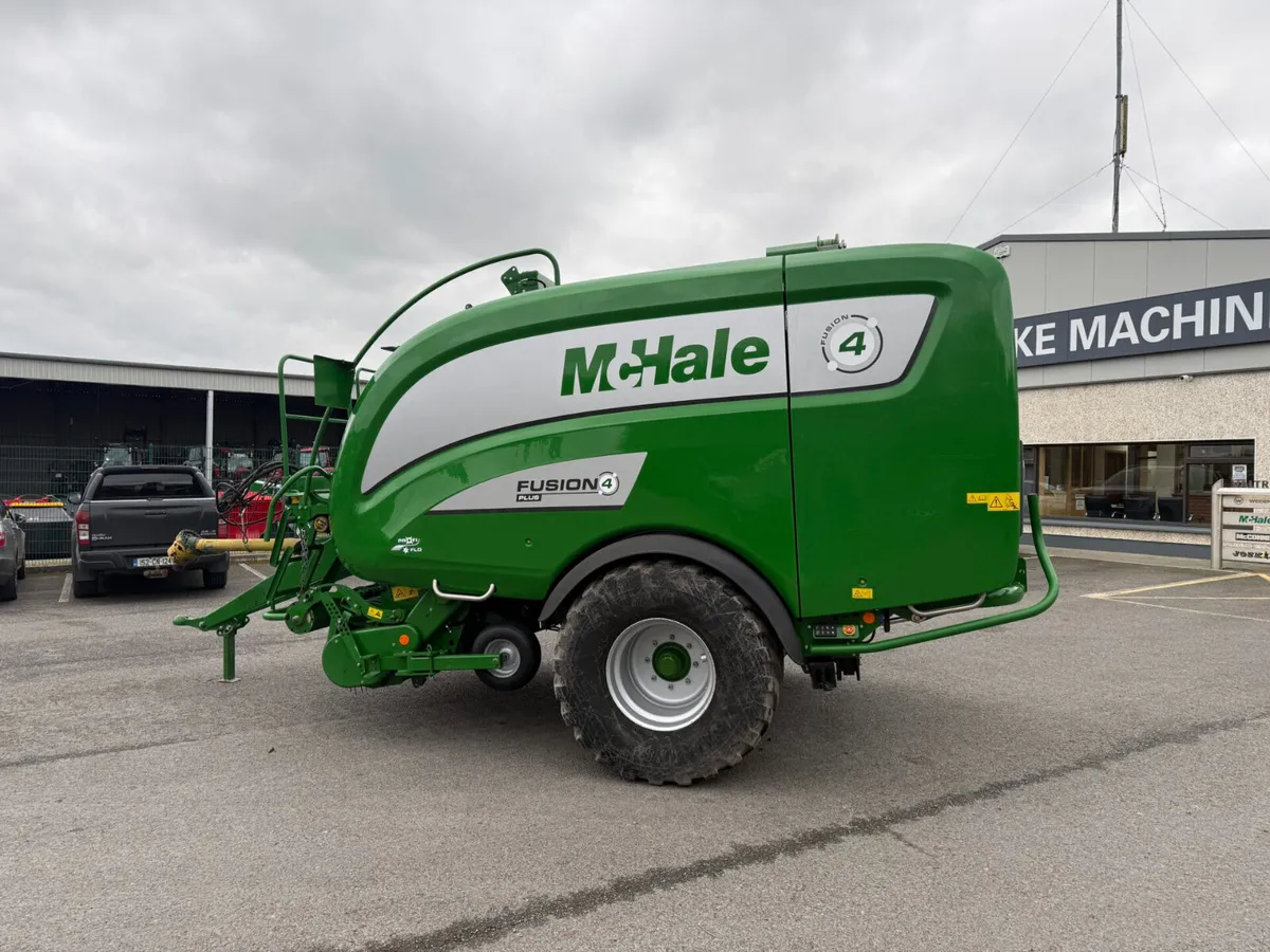 USED 2024 MCHALE FUSION 4 PLUS BALER - Image 3