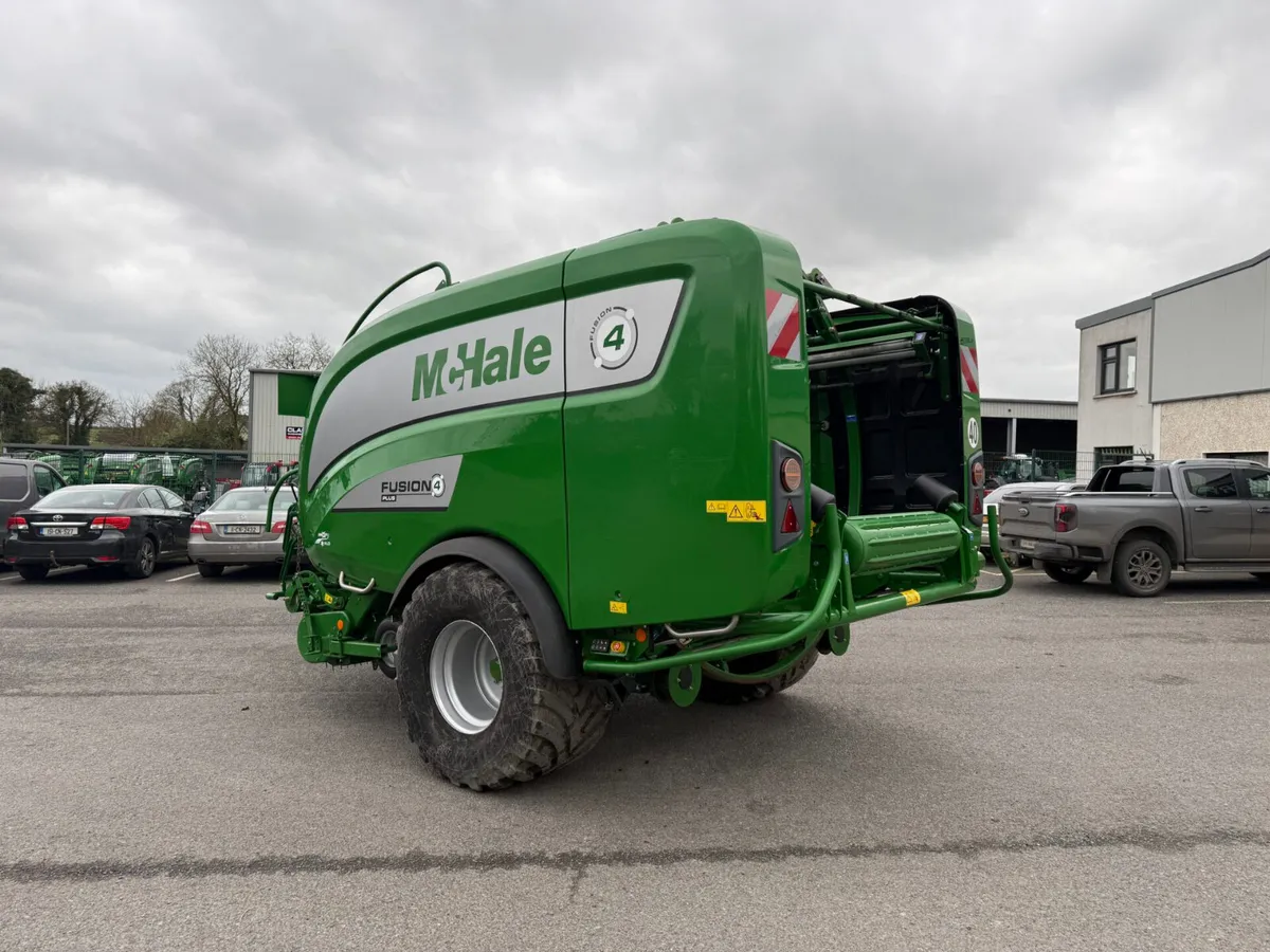 USED 2024 MCHALE FUSION 4 PLUS BALER - Image 4