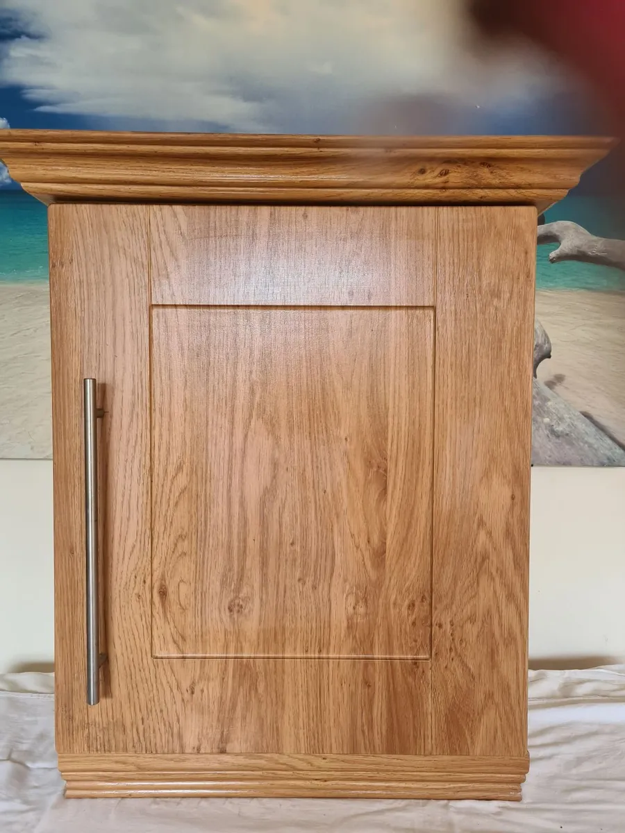 Overhead Kitchen press 62cm x 50cm x 32cm