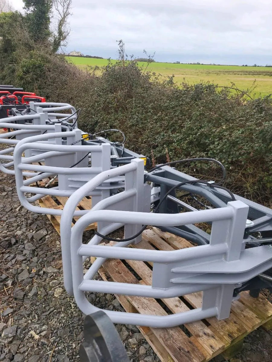 Bale grabs - Image 3