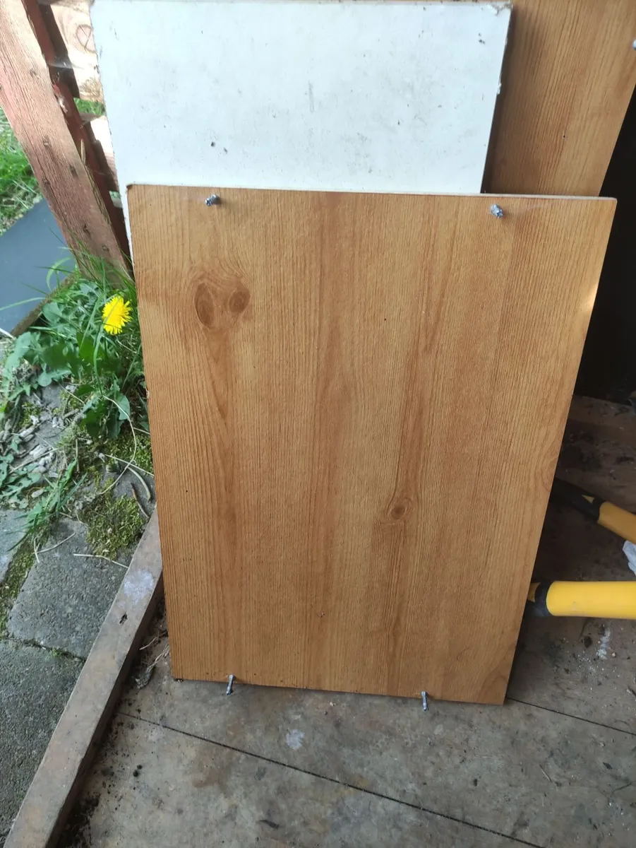 Selection of shelves different sizes - Image 3