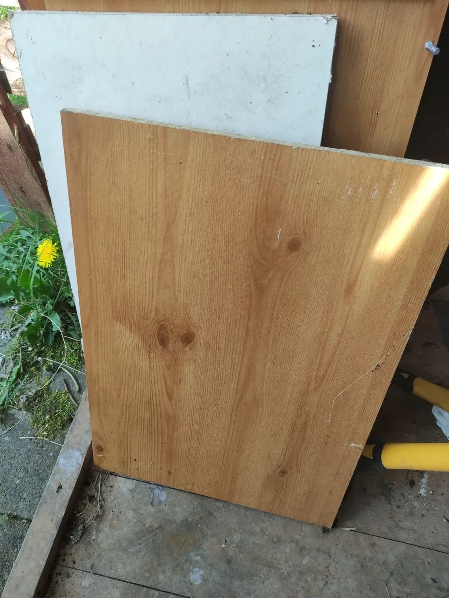 Selection of shelves different sizes - Image 4