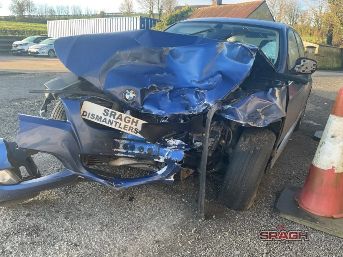 2011 BMW 3 SERIES 320 - Image 3