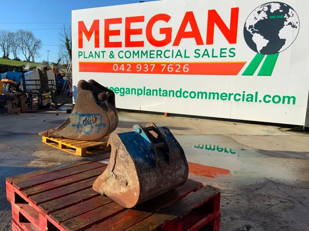 24" MINI DIGGER SCOOP BUCKET...30mm PINS.....180 - Image 2