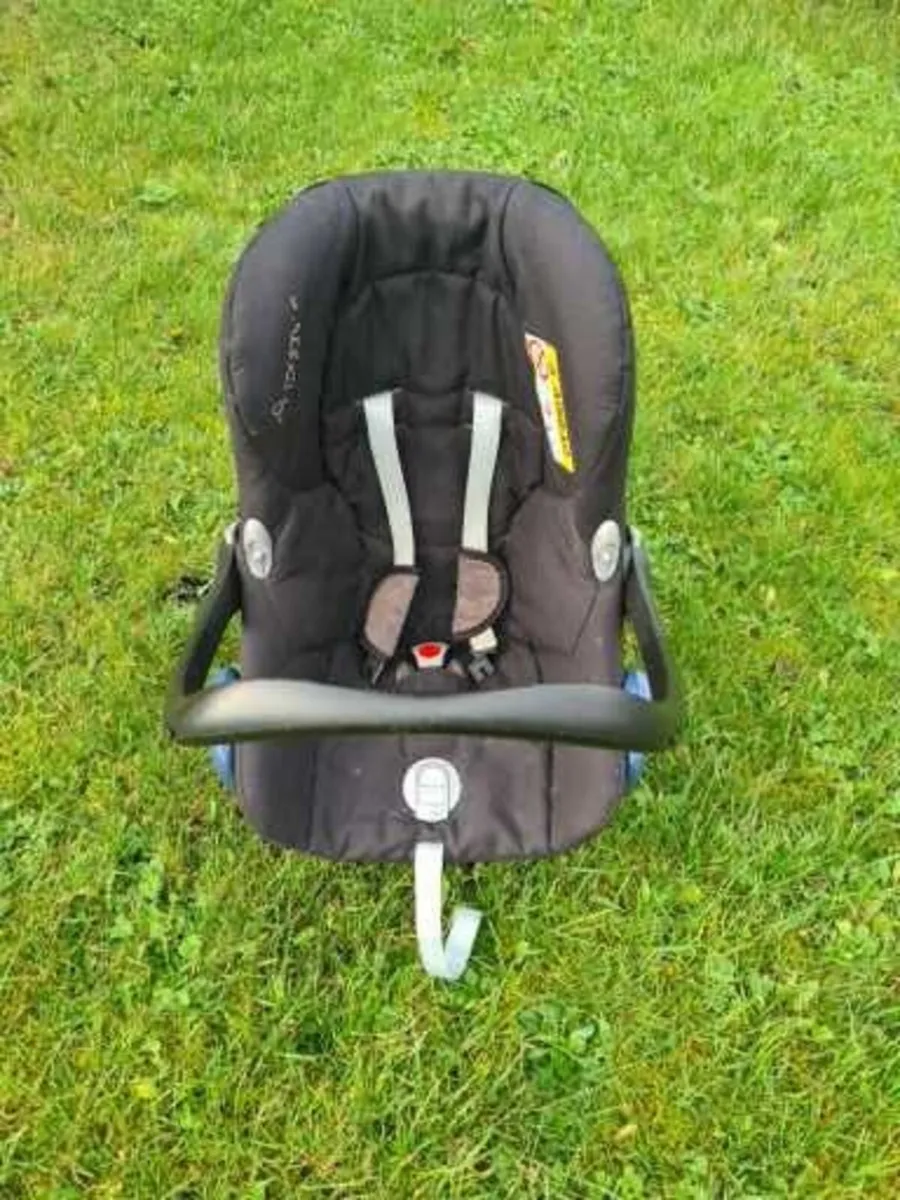 Child car seat with extension leg ……………75 - Image 1