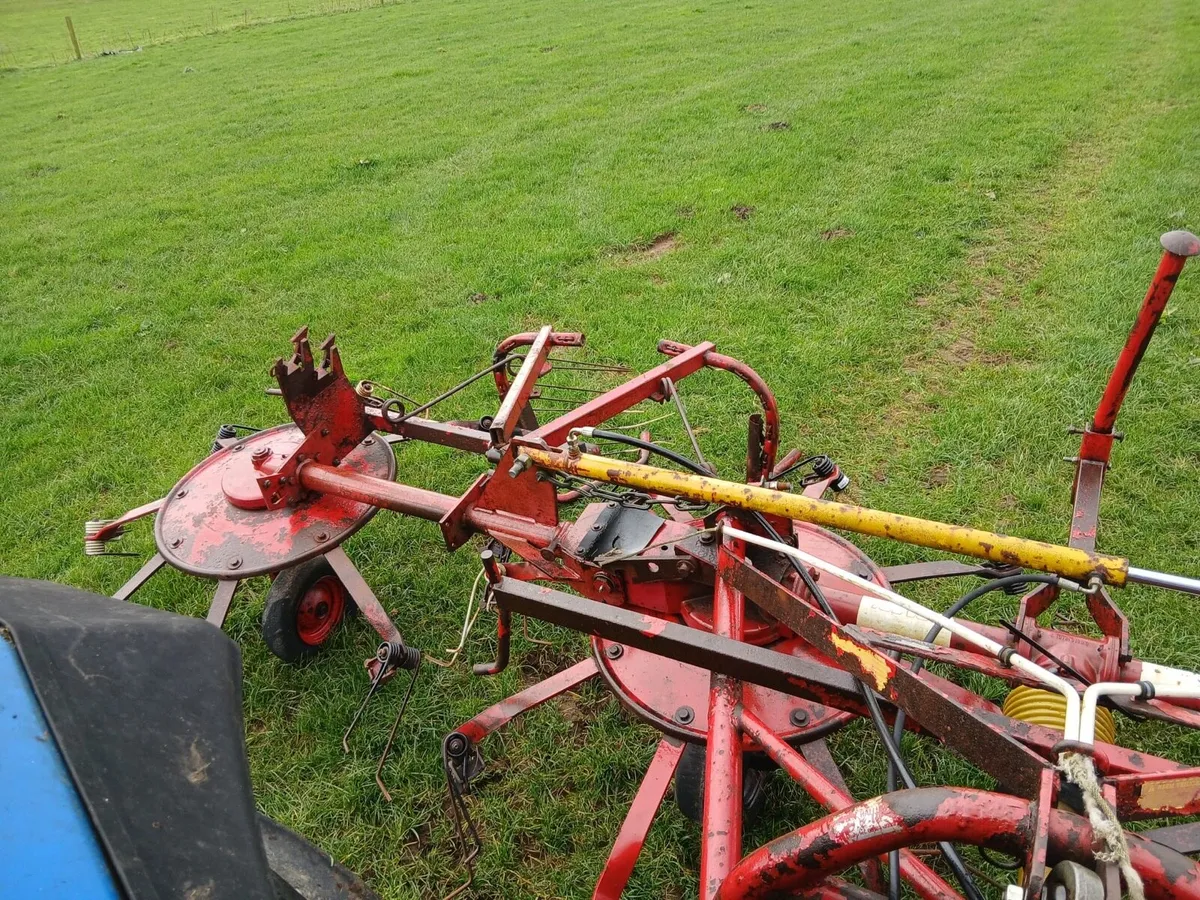 Lely Lotus 600 Combi Tedder - Image 3