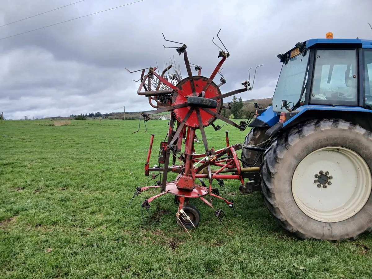 Lely Lotus 600 Combi Tedder - Image 1