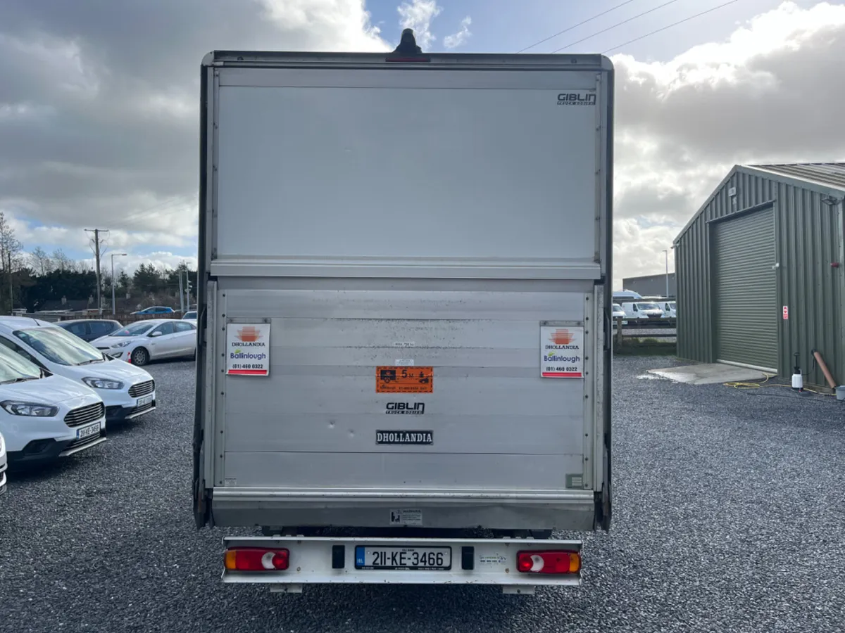 Peugeot Box Body with Tail Lift (1 Owner) - Image 4