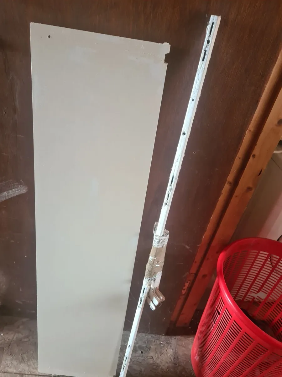 Wall hanging shelving 5 x wooden shelving painted