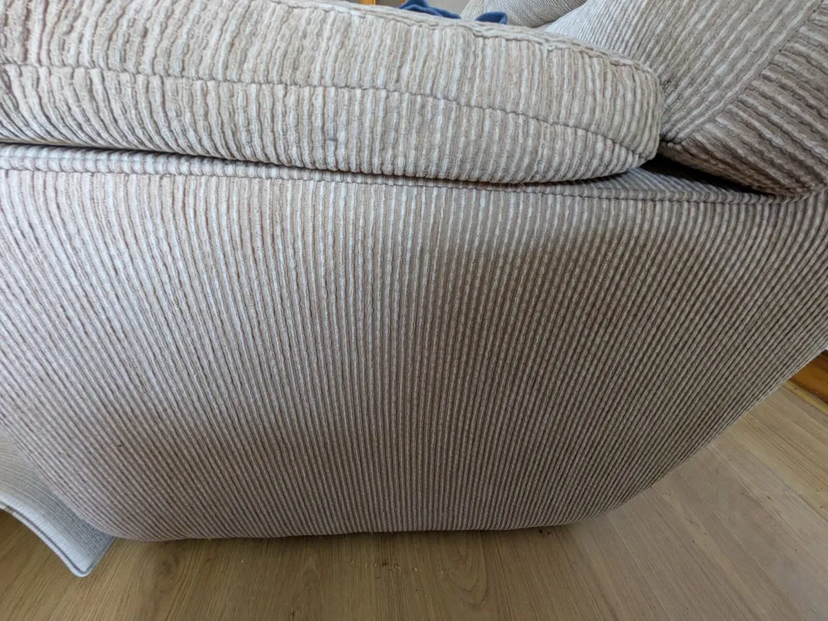 Sofa - Image 3