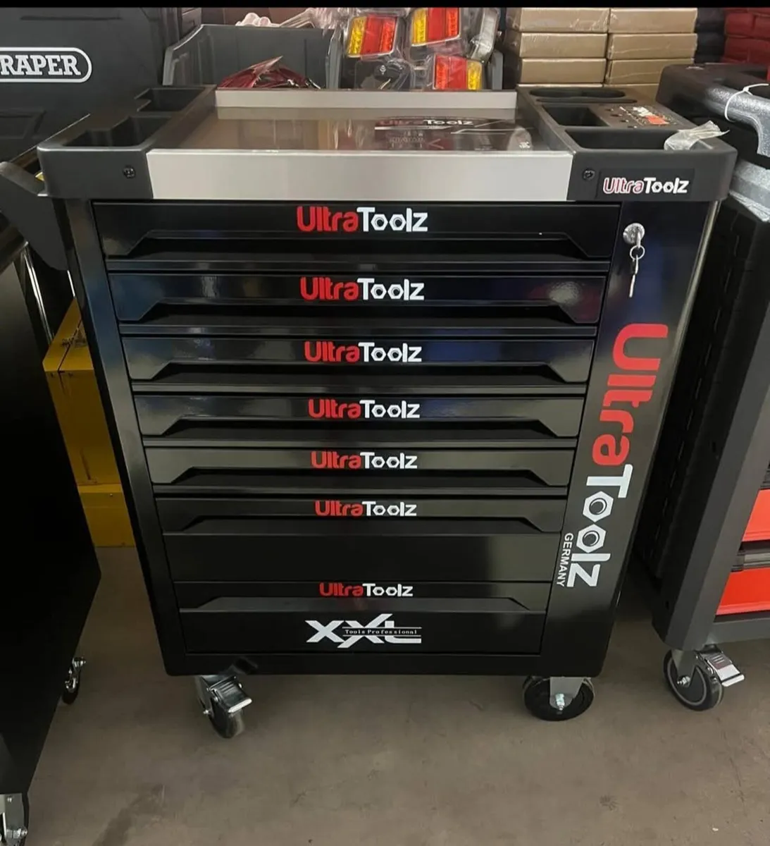 Fully loaded toolchest - Image 1
