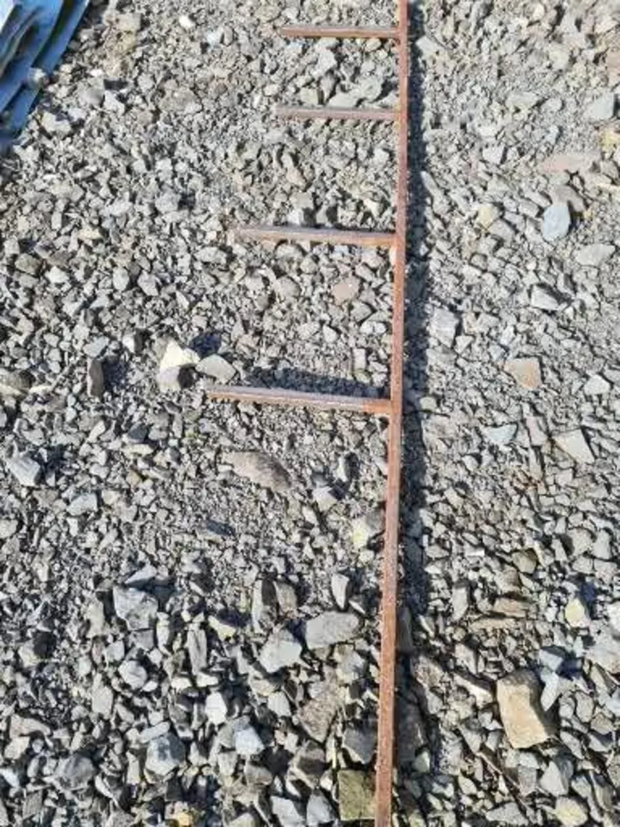 7 x half inch box shelving brackets