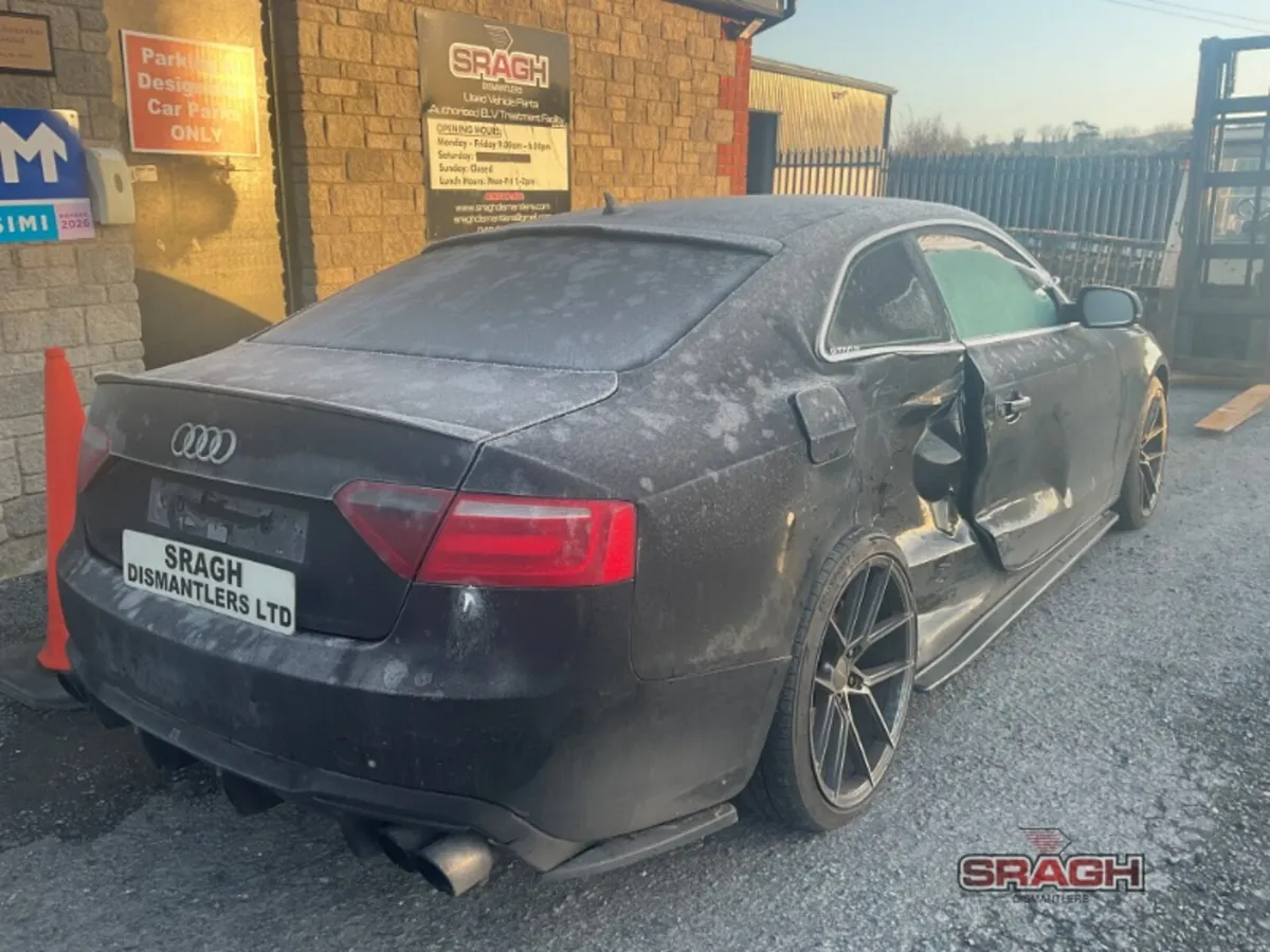 2012 AUDI A5 - Image 4