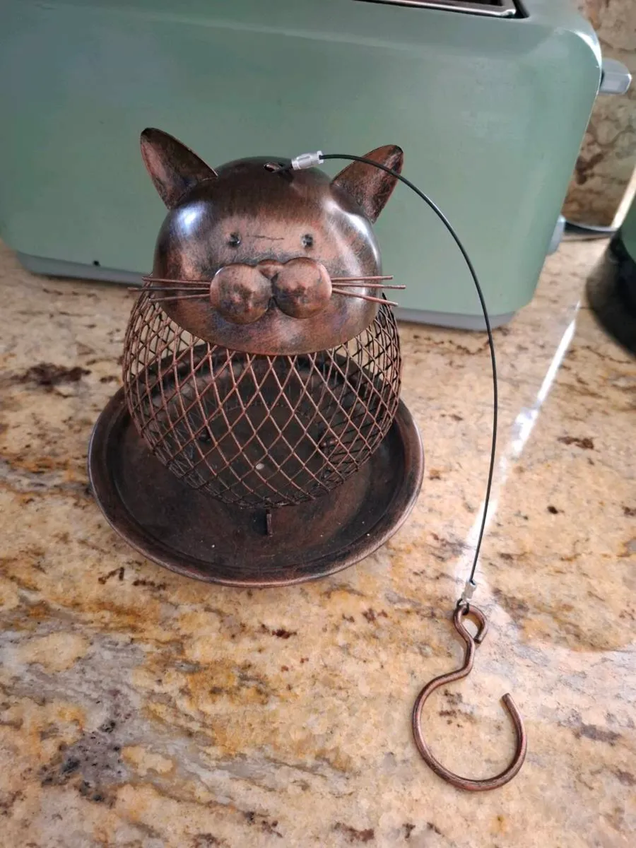 Bird feeder - Image 2