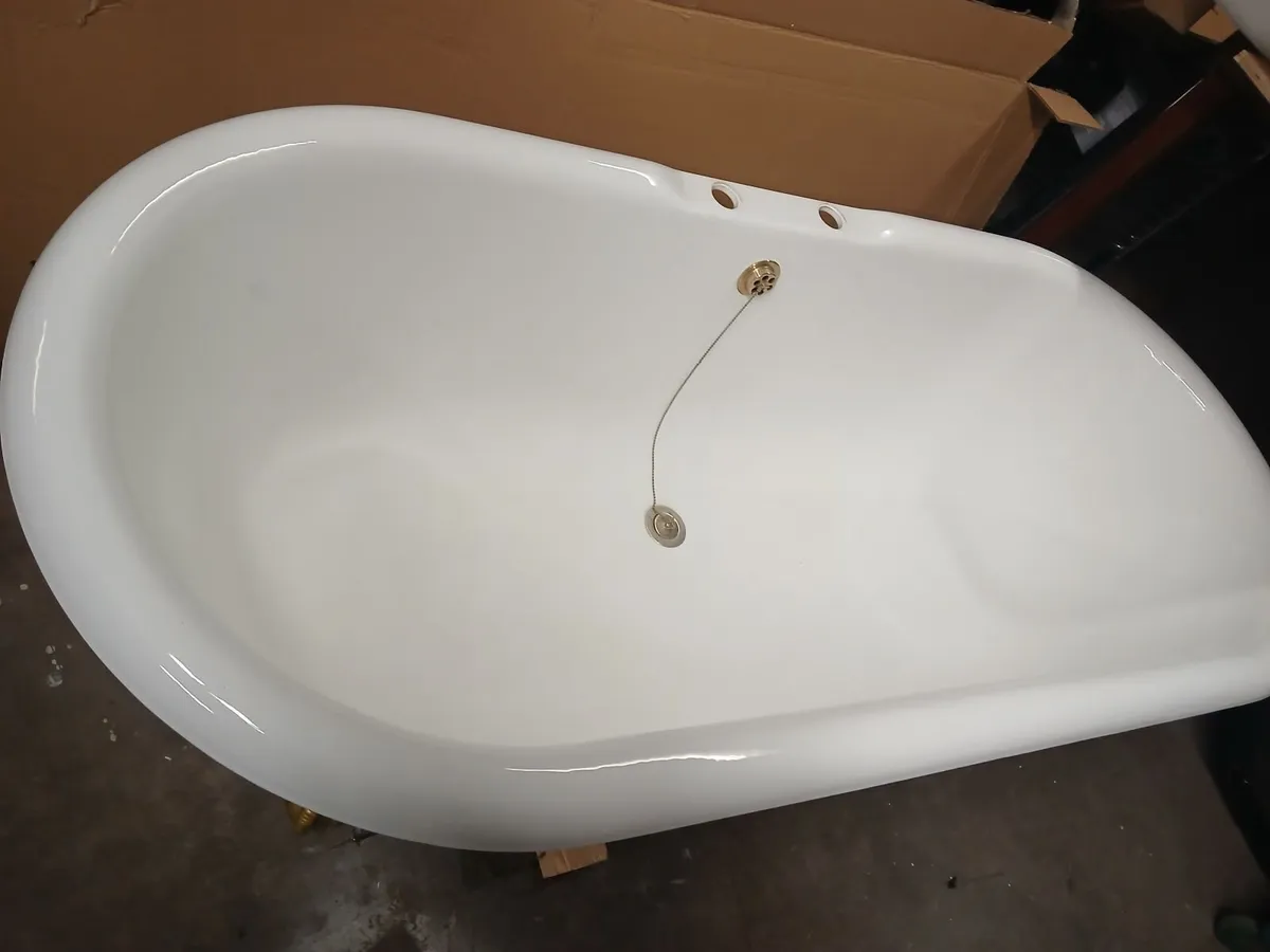 Cast  iron bath - Image 3
