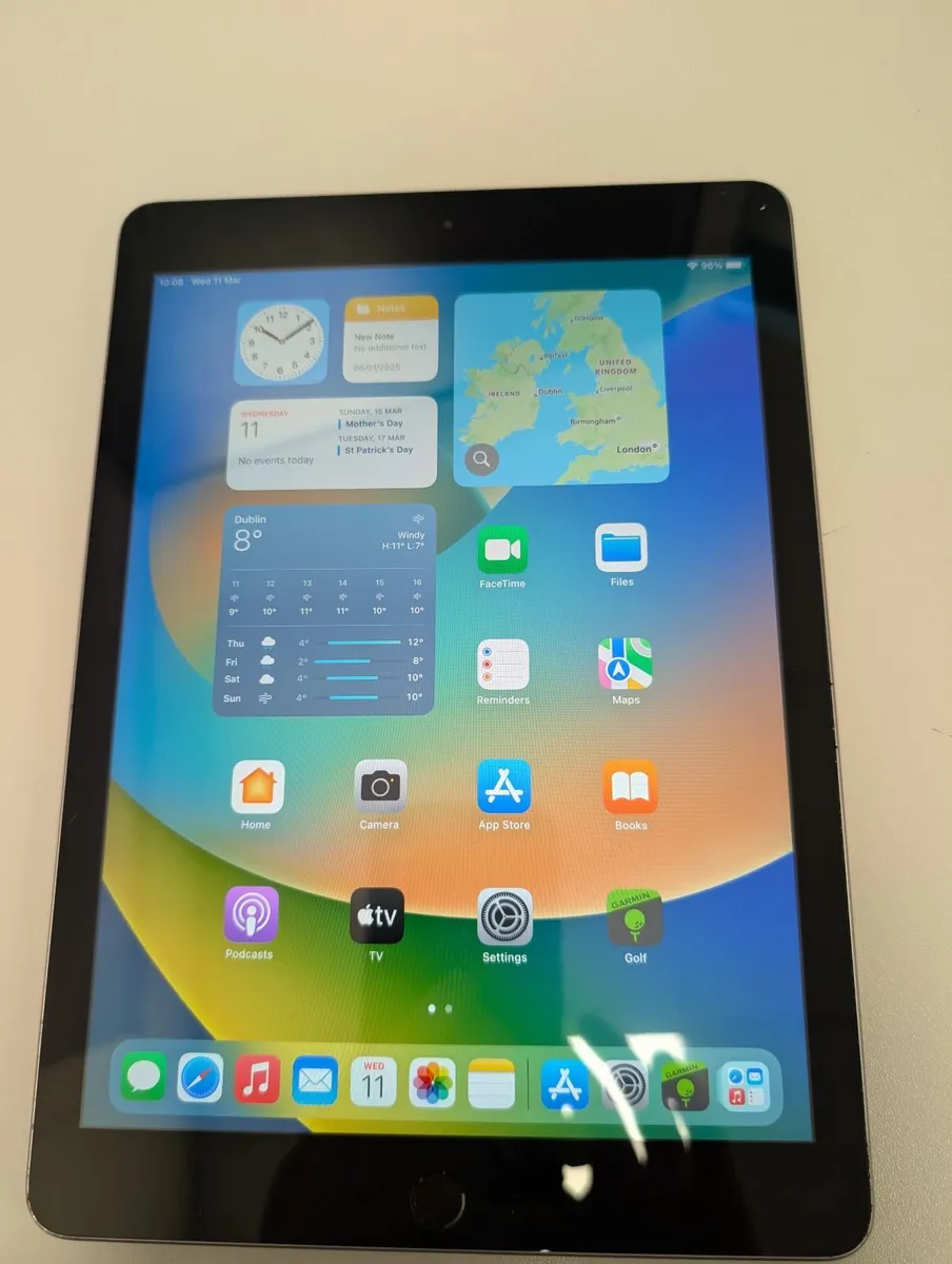 Apple  iPad 5 9.7" - Image 4