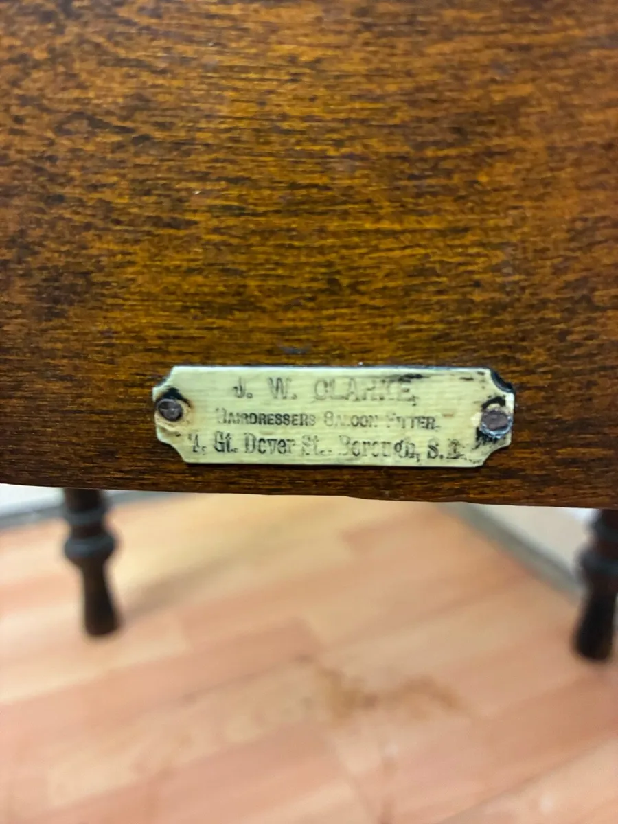 Antique furniture - Image 1