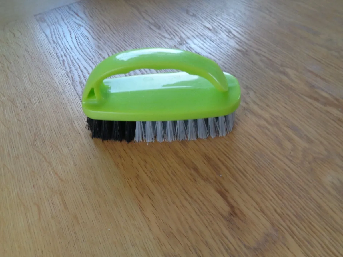 Hand Held Scrubbing Brush for Sale - Image 1