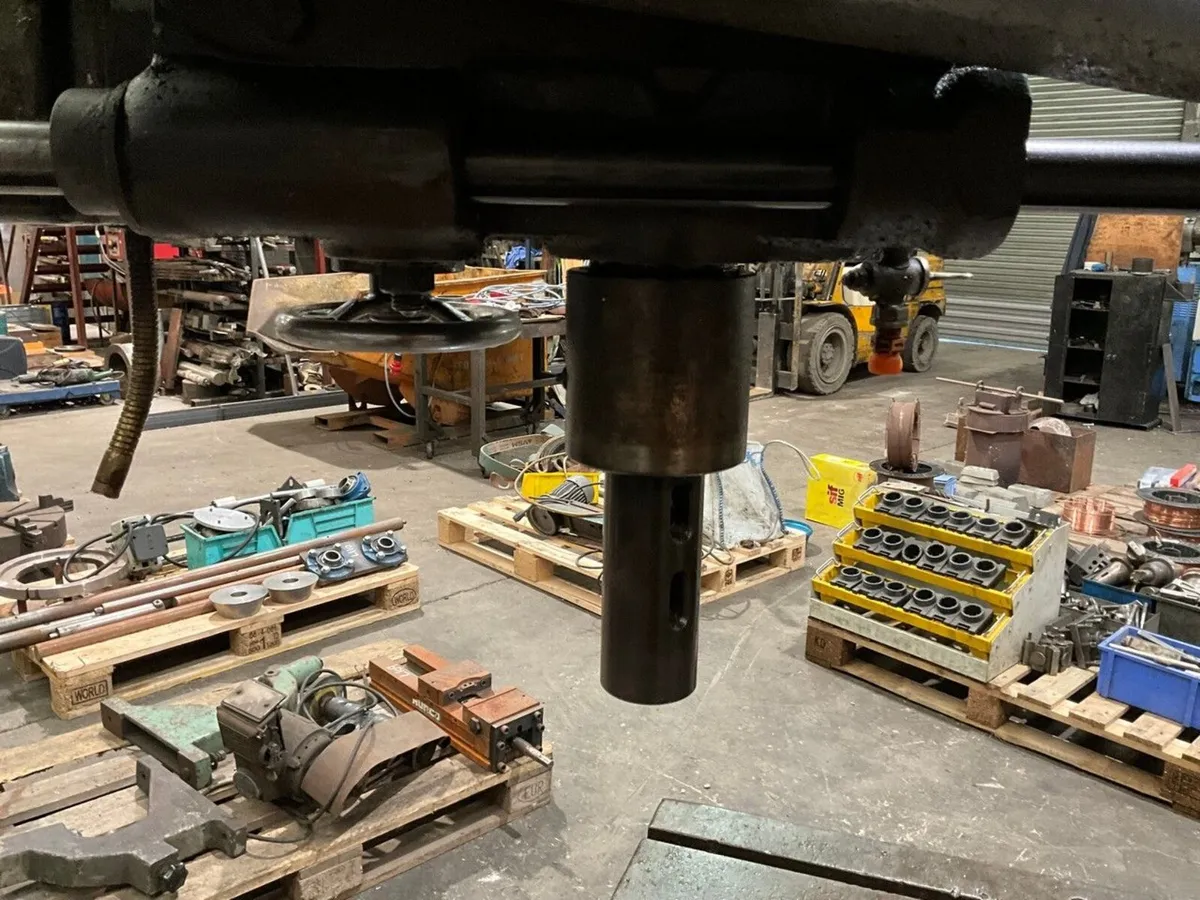 KITCHEN WALKER 4.6E2 3-PHASE RADIAL ARM DRILL - Image 3