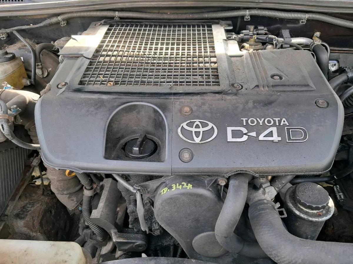Toyota Land Cruiser LWB - Image 2