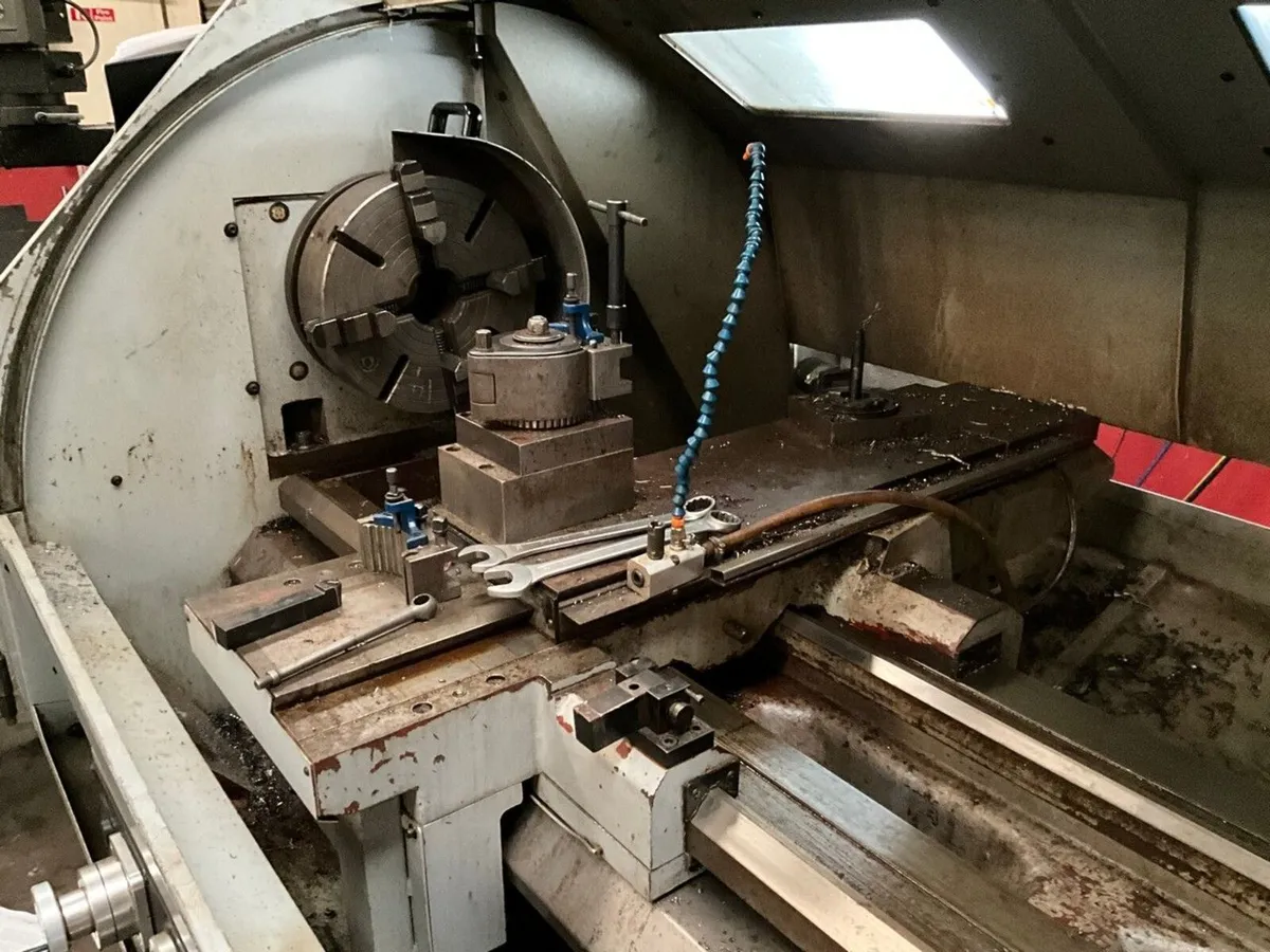 XYZ SLX555-3 3 PHASE LATHE C/W TOOLING - Image 4