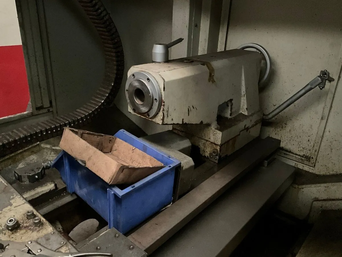 GATE ECL550 3 PHASE LATHE - Image 4