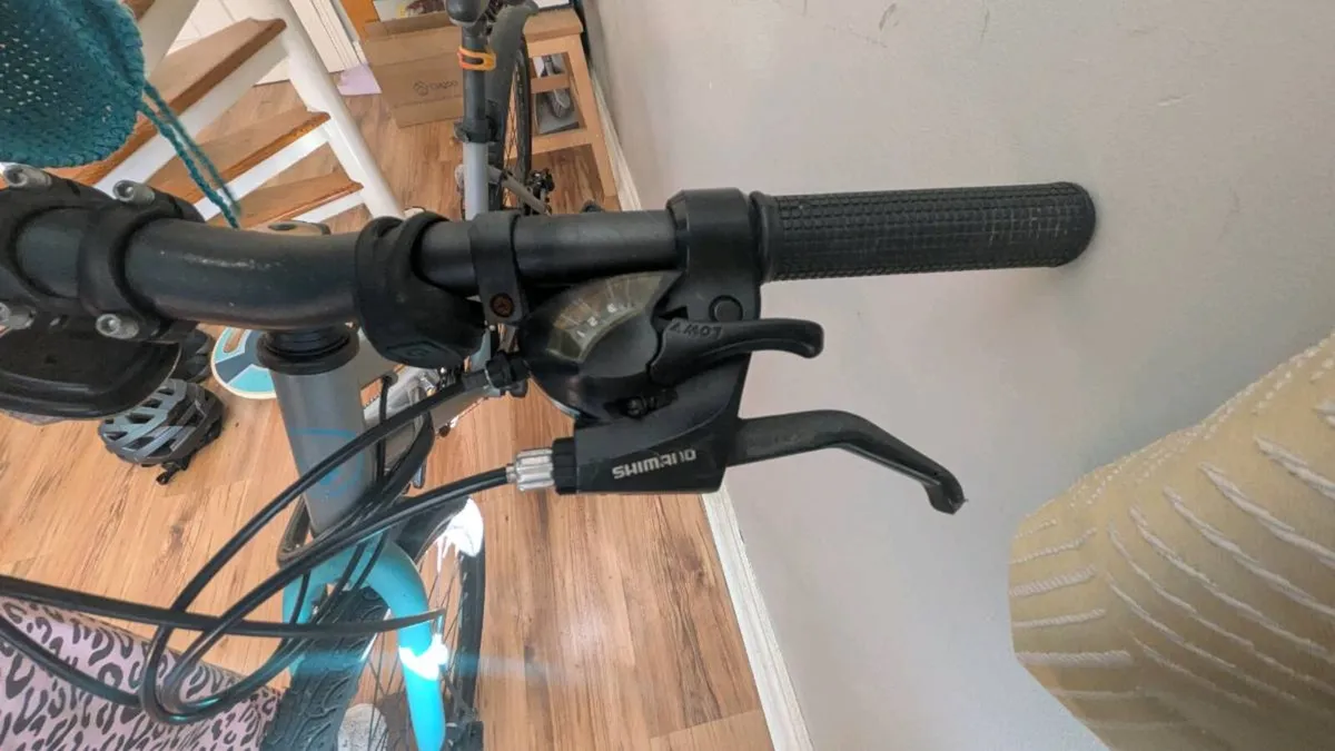 Viking Urban-S Ladies Hybrid Bike, Kryptonite Lock - Image 4