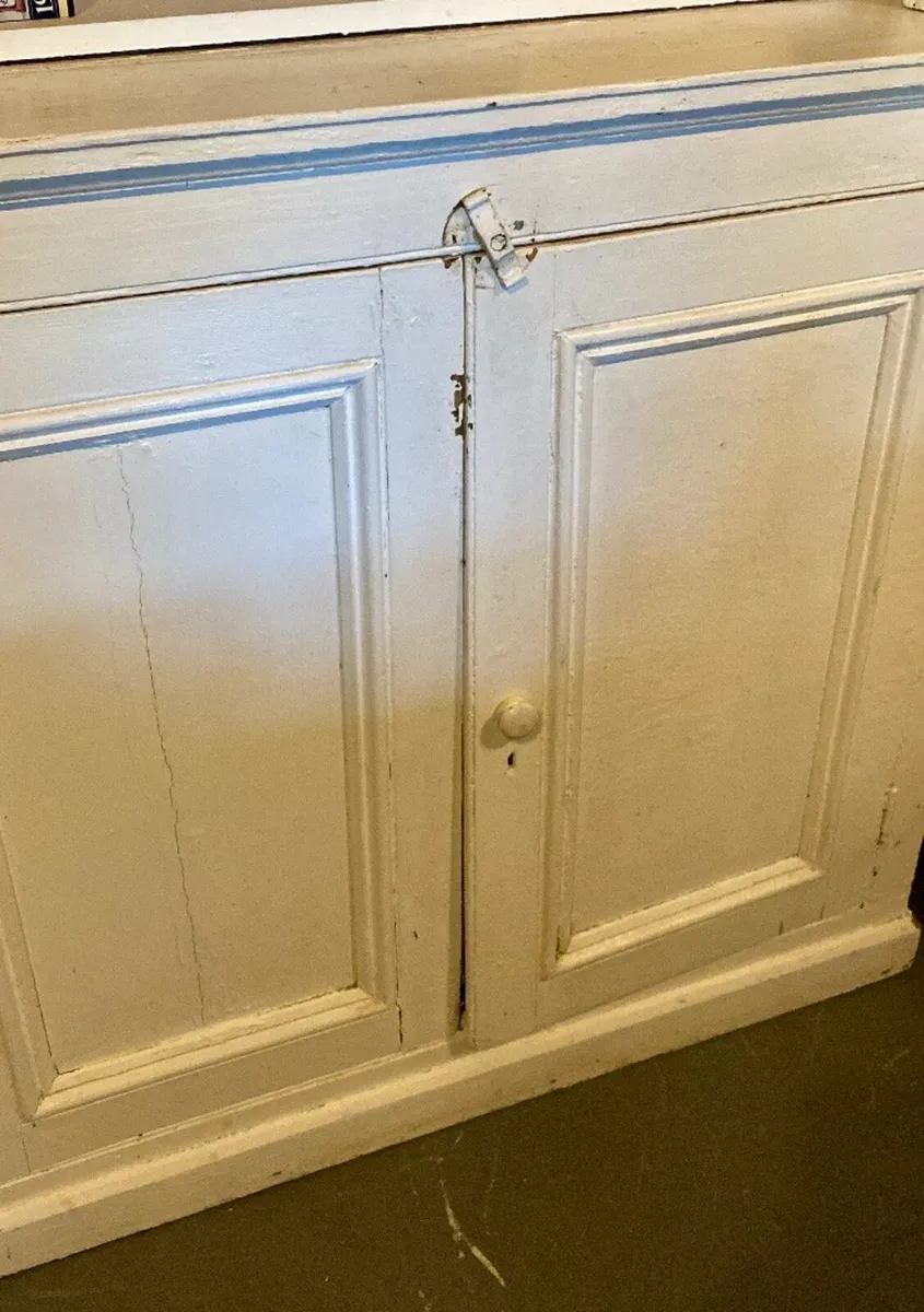 Antique bookcase - Image 4