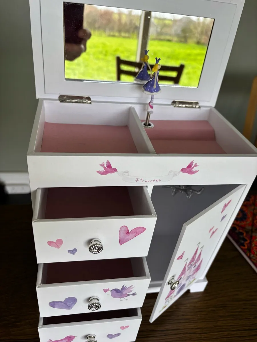 Jewellery box - Image 2