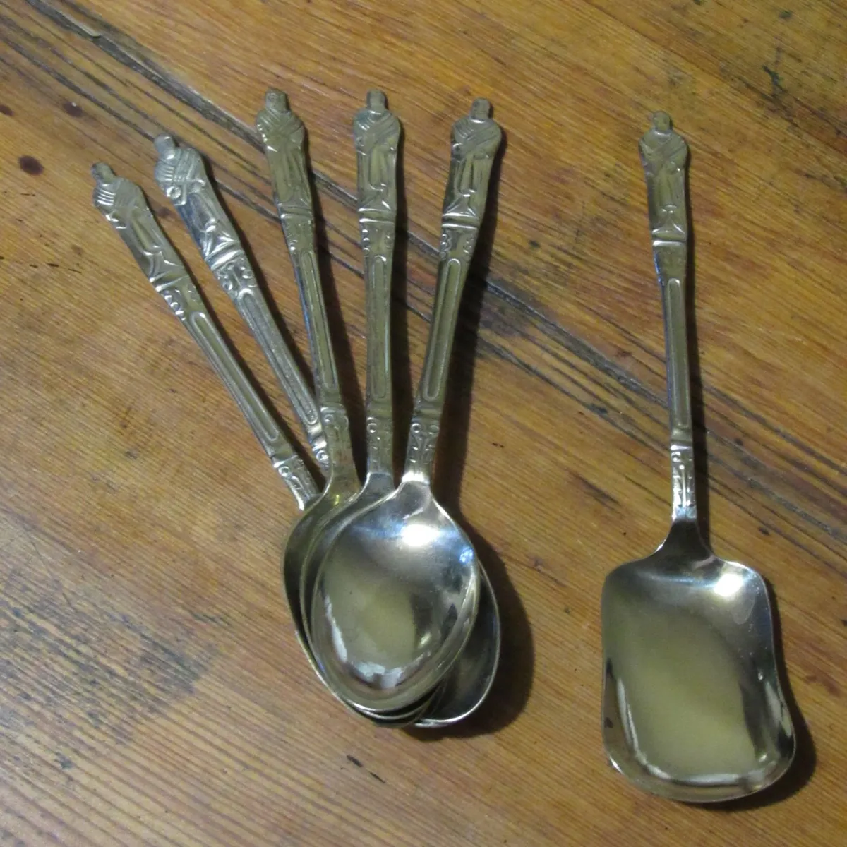 Vintage Silverware Tea Set Lot: Spoons, Cake Slice - Image 4