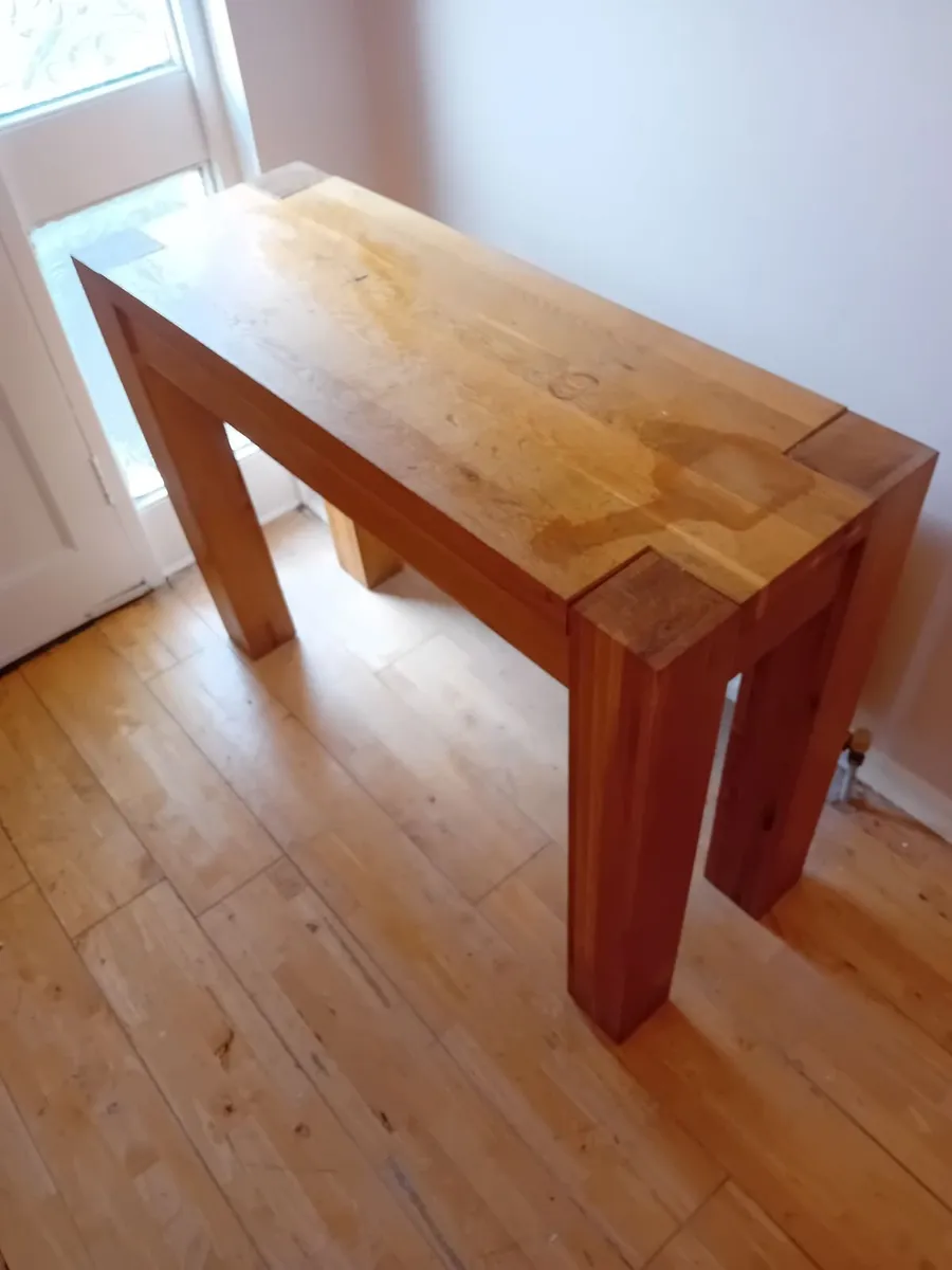 Hall table