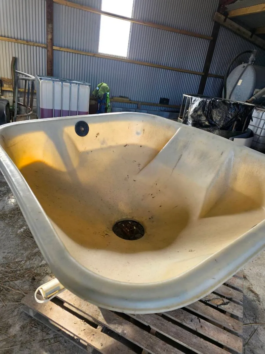 Fertiliser spreader - Image 4