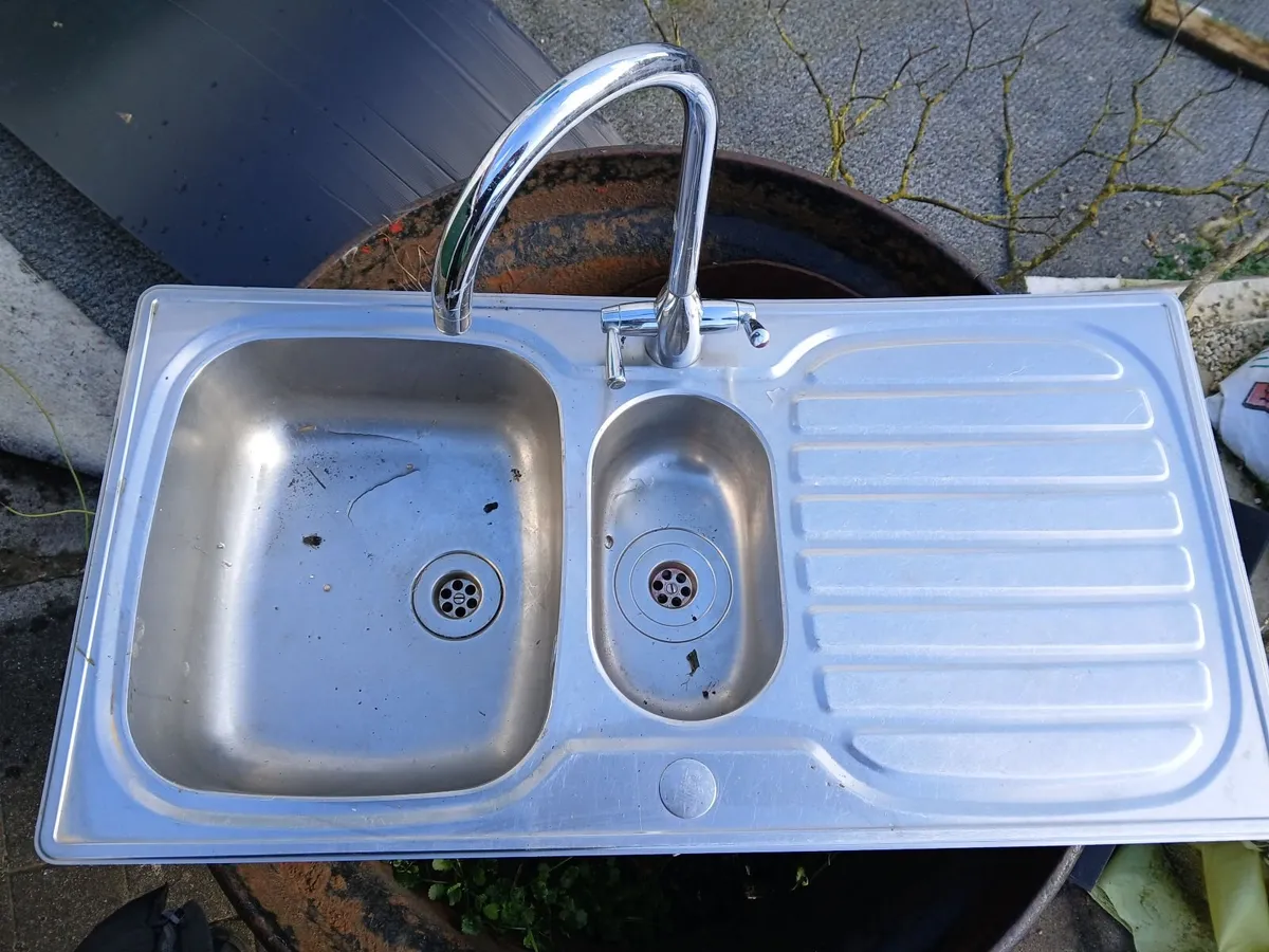 KITCHEN SINK - Image 1