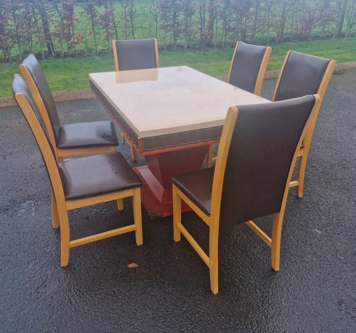 MARBLE TOP TABLE AND 6 DINING ROOM CHAIRS - Image 1