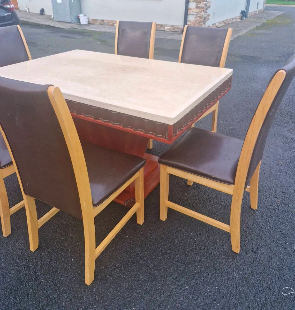 MARBLE TOP TABLE AND 6 DINING ROOM CHAIRS - Image 3