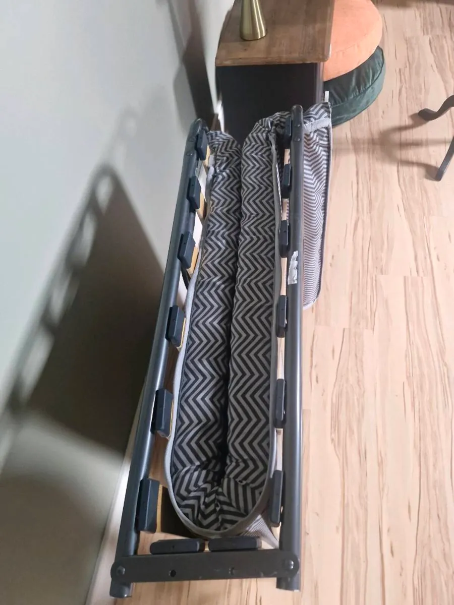 Fold up guest bed - Image 2