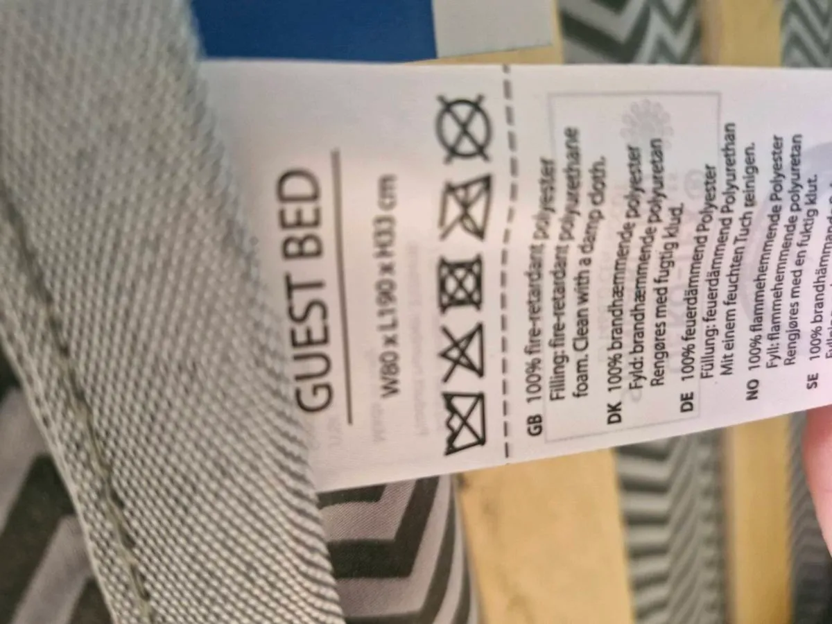 Fold up guest bed - Image 3