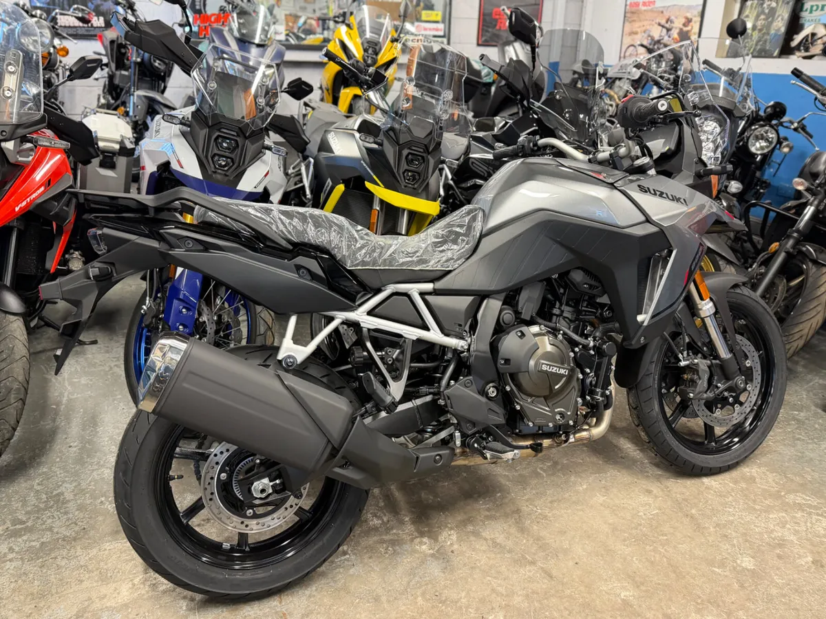 2026 Suzuki DL800RE - Image 3