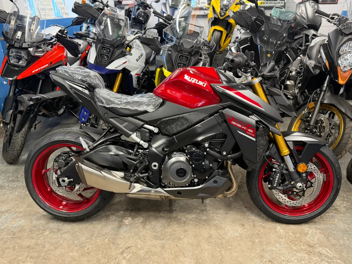 2026 Suzuki GSX-S1000 - Image 1
